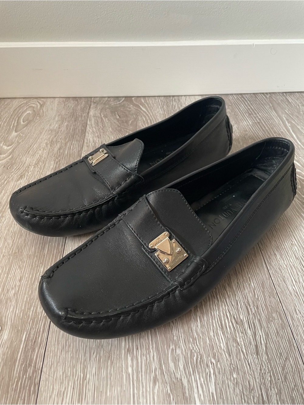Louis Vuitton Driving Loafers S Lock Leather Flats Black Designer Size 38.5